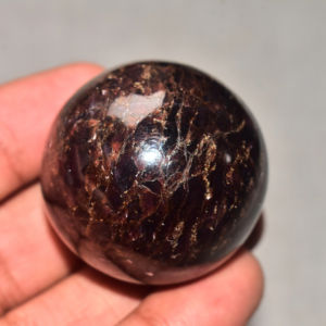 ลูกบอลคริสตัลโกเมนสีแดงขายดีที่สุด ลูกบอลคริสตัลโกเมนดิบ ลูกบอลคริสตัลบำบัด - Product Image 1