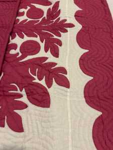 Beautiful <b>Handmade</b> White And Red Leaf Patterned Designer Hawaiian <b>Quilts</b> 100% Cotton Material <b>Quilts</b> For Home Decoration - Product Image 1