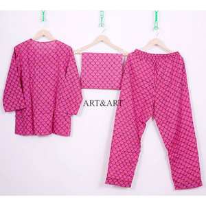 Pijama de Algodón Ecológico Hecho a Mano en India para Mujer, con Estampado Floral, Elegante y Casual, para Verano, Otoño y Vacaciones - Product Image 5