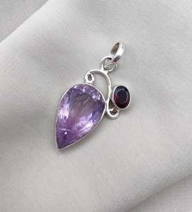 Pendentif Améthyste Grenat en Argent Sterling 925, Bijou Fait Main pour Femme et Homme, Collier Unique en Pierre Précieuse, Cadeau Élégant - Product Image 2