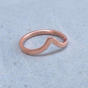 Bague en cuivre, forme personnalisée, design moderne poli, bijoux artisanaux en cuivre - Product Image 1