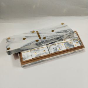 Juego de Dominó Moderno de Mármol con Detalles en Latón y Caja de Almacenamiento de Madera, Elegante Decoración de Mesa para Reuniones Familiares - Product Image 6