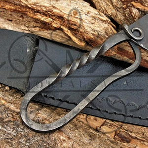 Cuchillo Vikingo Medieval MORTAL SAGA, Forjado a Mano en Acero al Carbono, con Mango Trenzado y Funda, Multifuncional para Camping y Viajes - Product Image 3