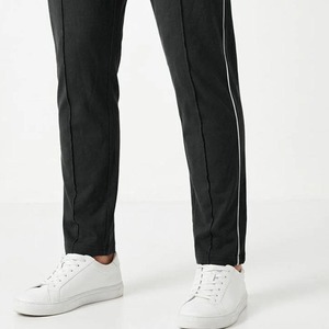 Pantalon de survêtement noir pour homme avec bande latérale, taille à cordon de serrage, coupe décontractée, longueur normale, pour l'automne, en tissu de coton tricoté respirant - Product Image 5