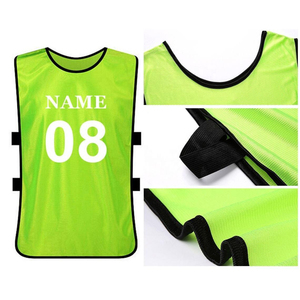 Maillot d'entraînement de football doré personnalisé avec numéro 11, unisexe, sans manches, en polyester respirant, col rond, toutes saisons, coupe classique 2026 - Product Image 4