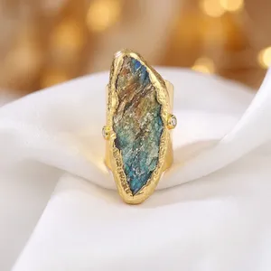 Anillo Ajustable de Labradorita, Piedra Natural, para Mujer, Diseño Elegante, Producto Más Vendido, Chapado en Oro Sólido, Joyería Antideslustre - Product Image 4