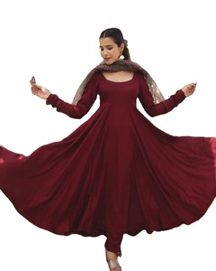 Robe Anarkali longue multicolore en soie/rayonne, édition limitée, élégante, brodée, style sari avec salwar, tenue décontractée, prix de gros - Product Image 1