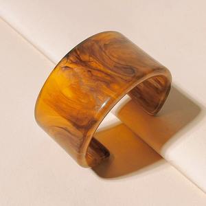 กำไลข้อมือเรซิ่นทำมือ พิมพ์ลายดิจิทัล สีพื้น พรีเมียม เครื่องประดับแฟชั่นสำหรับผู้หญิง TCE 80 กรัม ขายส่ง ส่งออก - Product Image 1