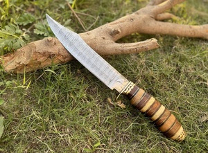 Cuchillo Bowie Recto de Acero de Damasco A&M ENTERPRISES para Camping, Mango de Madera, Funda de Cuero, Cuchillos Personalizables de Alta Calidad - Product Image 6