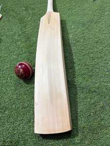 Elite Player English Willow Full Size Durable Light <b>Weight</b> Cricket Bat for Hard <b>Ball</b> Tournament Ready Balance - Product Image 4