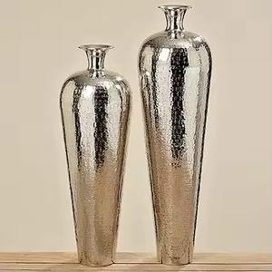 Vases à fleurs en métal de style moderne pour la décoration intérieure, accent élégant pour les intérieurs de la maison et du bureau - Product Image 6