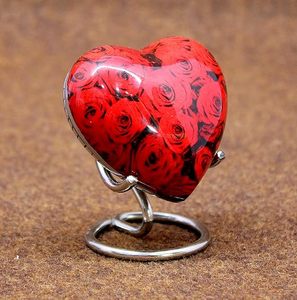 Urna Funeraria de Porcelana en Forma de Corazón con Diseño de Rosas Rojas, Urna Duradera de Lujo para Recuerdos de Mascotas - Product Image 3