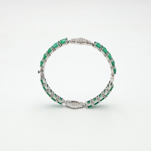 กำไลข้อมือรูปทรงแปดเหลี่ยมออนิกซ์สีเขียวพรีเมียม เงินแท้ 925 เครื่องประดับชั้นดีสำหรับผู้หญิง กำไลพลอยหรูหรา สง่างาม เหมาะสำหรับงานปาร์ตี้ - Product Image 5