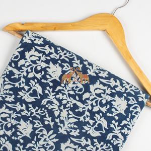 Última Colección de Tela Indigo 100% Algodón Indio para Mujer, Estampado Floral Natural, Ligera, Suave y Transpirable para Confección de Vestidos - Product Image 4