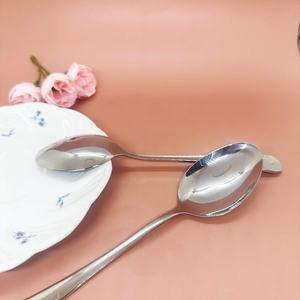 Cuillère à café et à thé en métal de luxe pour dessert, crème glacée, boisson et style de table élégant - Product Image 2