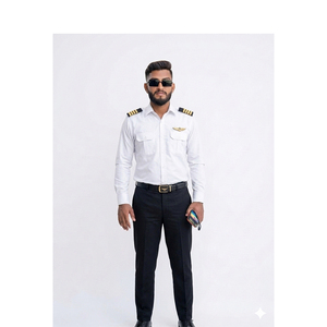 Chemise blanche à manches longues pour pilote homme avec épaulettes dorées et emblème d'ailes pour utilisation en avion. - Product Image 1