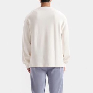 Sudadera de Felpa Francesa Ghost-Wash con Bordado Tonal y Puños de Canalé Grueso 2x2 Vintage - Product Image 3