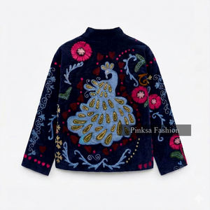 Fait main, esthétique bohème, brodé, velours bleu, coton, séchage rapide, respirant, écologique, luxe pour femme, motif floral, automne - Product Image 2