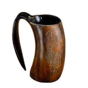 Mug en corne de buffle authentique fait main, mug à boire en corne de Viking gravé à la main - Product Image 1