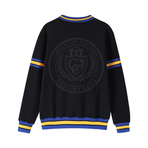 Sudadera de Mujer con Letras Griegas Bordadas en Chenilla Negra de la Hermandad Sigma P, Cuello Redondo, Forro Polar Cálido, Adornos en Azul y Dorado, Ropa Universitaria - Product Image 3