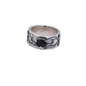 Bague tendance en argent sterling avec fleur délicate pour femmes, onyx noir 925, sertissage en bézel, bijoux bohèmes élégants, anniversaire, mariages - Product Image 1