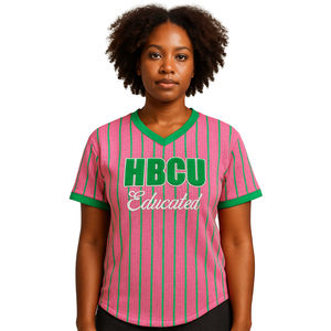 Camiseta de béisbol rosa con bordado de chenilla de la hermandad griega Divine Nine, estilo jersey, para venta al por mayor, 2026 HBCU Educated - Product Image 1