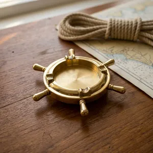 Cenicero de latón con forma de timón de barco, decorativo náutico marítimo de mesa, cenicero vintage inspirado en el mar para decoración de hogar, oficina o escritorio, estilo costero. - Product Image 5