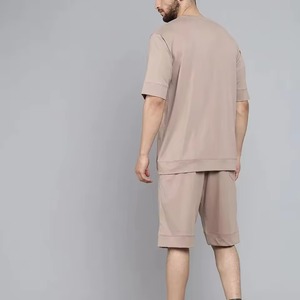 Ensemble de T-shirts de Fitness 100% Coton du Fabricant, Unisexe, Grammage Lourd, Haute Qualité, Impression Personnalisée, Short et T-shirt pour Homme - Product Image 2