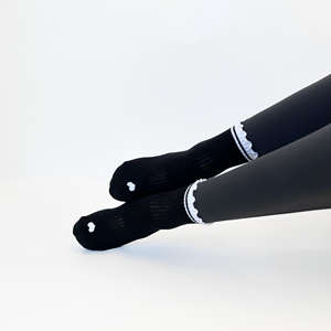 Calcetines de Yoga Antideslizantes Personalizados para Mujer, con Logotipo Personalizado, Puño con Volantes Jacquard, Calcetines Antideslizantes para Ballet, Pilates y Estudio - Product Image 3