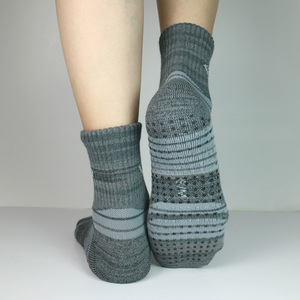 Calcetines Acolchados Antideslizantes para Bádminton, Calcetines Deportivos para Tenis, Squash, Entrenamiento y Deportes de Interior - Product Image 2