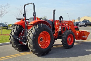 Tractor Kubota L4802 Eficiente Diseñado para Agricultura con Potencia Diésel Confiable, Control 4x4 e Hidráulica Resistente - Product Image 2