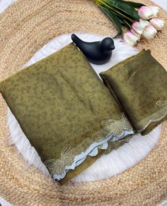 ผ้าส่าหรีผ้าซาตินฟานดี้ พร้อมลายปักดิ้นทองแบบทอเองและขอบผ้าลายผีเสื้อ สำหรับงานแต่งงานและงานปาร์ตี้ พร้อมเสื้อคลุม - Product Image 1