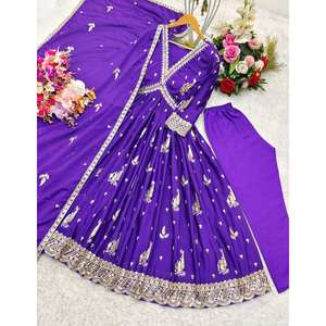 ชุดคลุมของผู้หญิงดีไซน์เนอร์ตัดกับชุดสง่างามและชุด dupatta ที่สวยงาม - Product Image 2