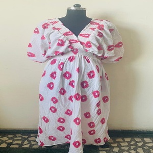 Nouvelle robe pour femme de qualité supérieure, design tendance, pour un usage décontracté, disponible au prix de gros auprès d'un fabricant indien. - Product Image 2