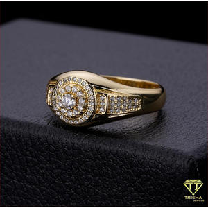 Bague en argent sterling 925 avec diamant moissanite, pierre centrale ronde, bijoux fins et élégants pour la vente en gros, au détail et aux revendeurs - Product Image 3