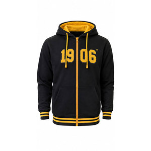 Sudadera con capucha negra de algodón para hombre con cremallera, estampado con el número 1906 en amarillo y bolsillo. - Product Image 1