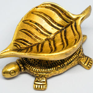 Lampe à huile vintage artisanale en laiton de qualité supérieure en forme de tortue pour la décoration spirituelle de la Pooja - Prix de gros - Product Image 2