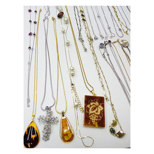 Mejores Precios, Excelente Calidad, Cadena con Dijes Surtidos, Lote de 50 Artículos Usados, Conjuntos de Collares de Moda para Mujer - Product Image 1