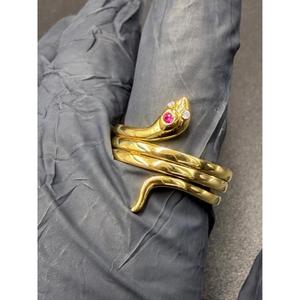 Anillo de Serpiente Enrollada en Oro Amarillo de 14K con Rubí, Anillo de Joyería con Serpiente, Anillo con Diamante Creado en Laboratorio con Certificado IGI - Product Image 1