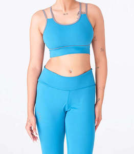 Conjunto Deportivo Personalizado de Color Sólido con Sujetador Deportivo de Una Sola Tira y Leggings de Cintura Alta Transpirables para Yoga y Fitness - Product Image 3