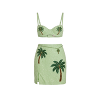 Ensemble de maillot de bain deux pièces jaune entièrement perlé avec robe de plage à col halter, broderie étoile de mer et détails à pampilles pour femme