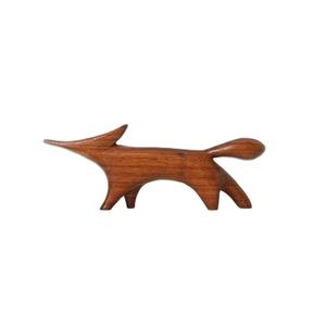 Figurine de renard et de loup en bois sculpté à la main ornement d'animal en bois naturel du milieu du siècle pour anniversaire et Diwali - Product Image 1