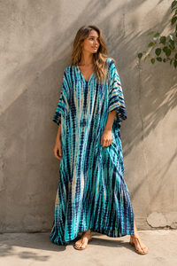 Venta al por mayor de fábrica: Nuevo vestido largo maxi caftán azul con estampado tie-dye para mujer, cuello en V moderno, ideal para playa, cintura natural, para todas las estaciones. - Product Image 5
