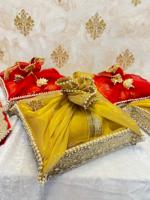 Panier carré perlé en tissu durable et personnalisable de qualité supérieure, spécialement conçu pour les cadeaux de mariage, les paniers-cadeaux de vente festive