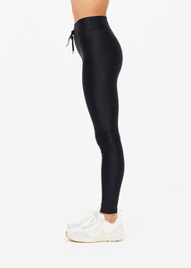Ensemble de yoga premium pour femme : Leggings taille haute à cordon de serrage et brassière de sport assortie – Tenue de sport respirante, extensible, écologique et à séchage rapide - Product Image 5