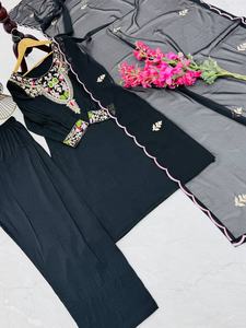 Tela de rayón de estilo moderno de la mejor calidad, corte Nayra para mujer, Kurti Farshu Salwar Kameez, secuencia de bordado pesado, ropa de fiesta de trabajo - Product Image 4