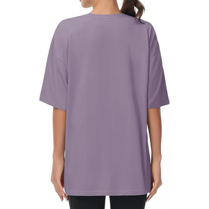 เสื้อยืดโอเวอร์ไซส์สีดำล้วน สไตล์ลำลอง ผ้าฝ้าย 100% เป็นมิตรกับสิ่งแวดล้อม คอกลม แขนสั้น ใส่ได้ทั้งชายและหญิง น้ำหนัก 220 กรัม เหมาะกับทุกฤดู - Product Image 2