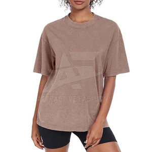 T-shirt moderne pour femmes, effet délavé, en coton doux, design léger, pour un style décontracté et urbain - Product Image 3