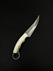 Cuchillo de Caza de Acero Inoxidable con Hoja Fija, Cuchillo de Camping con Mango de Asta de Ciervo y Funda de Cuero - Product Image 5