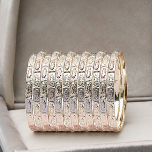 กำไลข้อมือทองสามสีแบบขายส่ง รูปพระแม่กัวดาลูเป้ สำหรับสวมใส่ทุกวัน กำไลคาทอลิก ทำจากทองเหลือง 3 สี ชุบทอง - Product Image 3